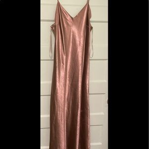 Vince Camuto Satin Maxi Gown.  This gown turns heads.  Size large.  Runs small.